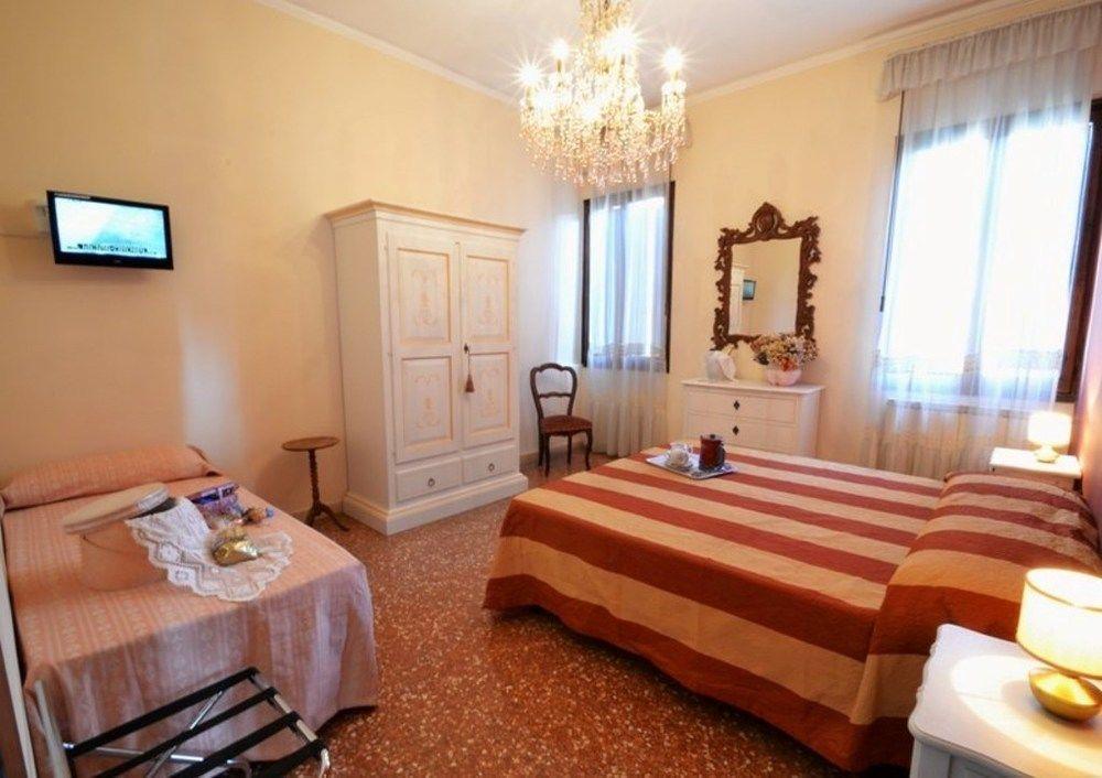 Mignon Hotel Venecia
